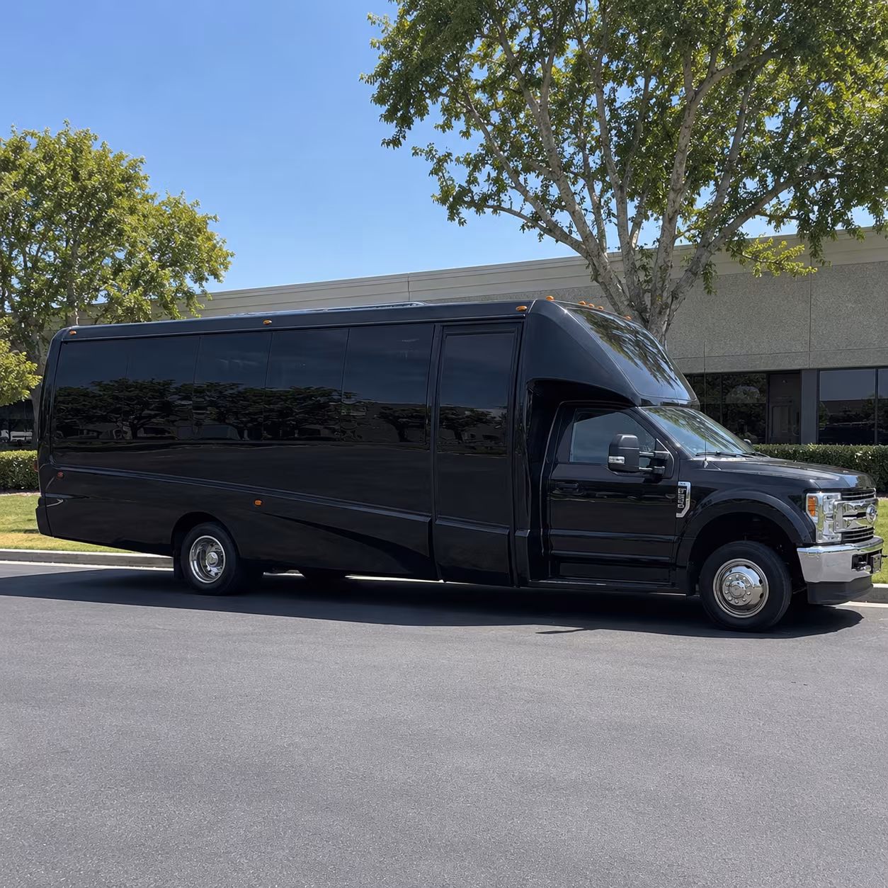 Edison Homecoming & Prom Party Bus Rentals