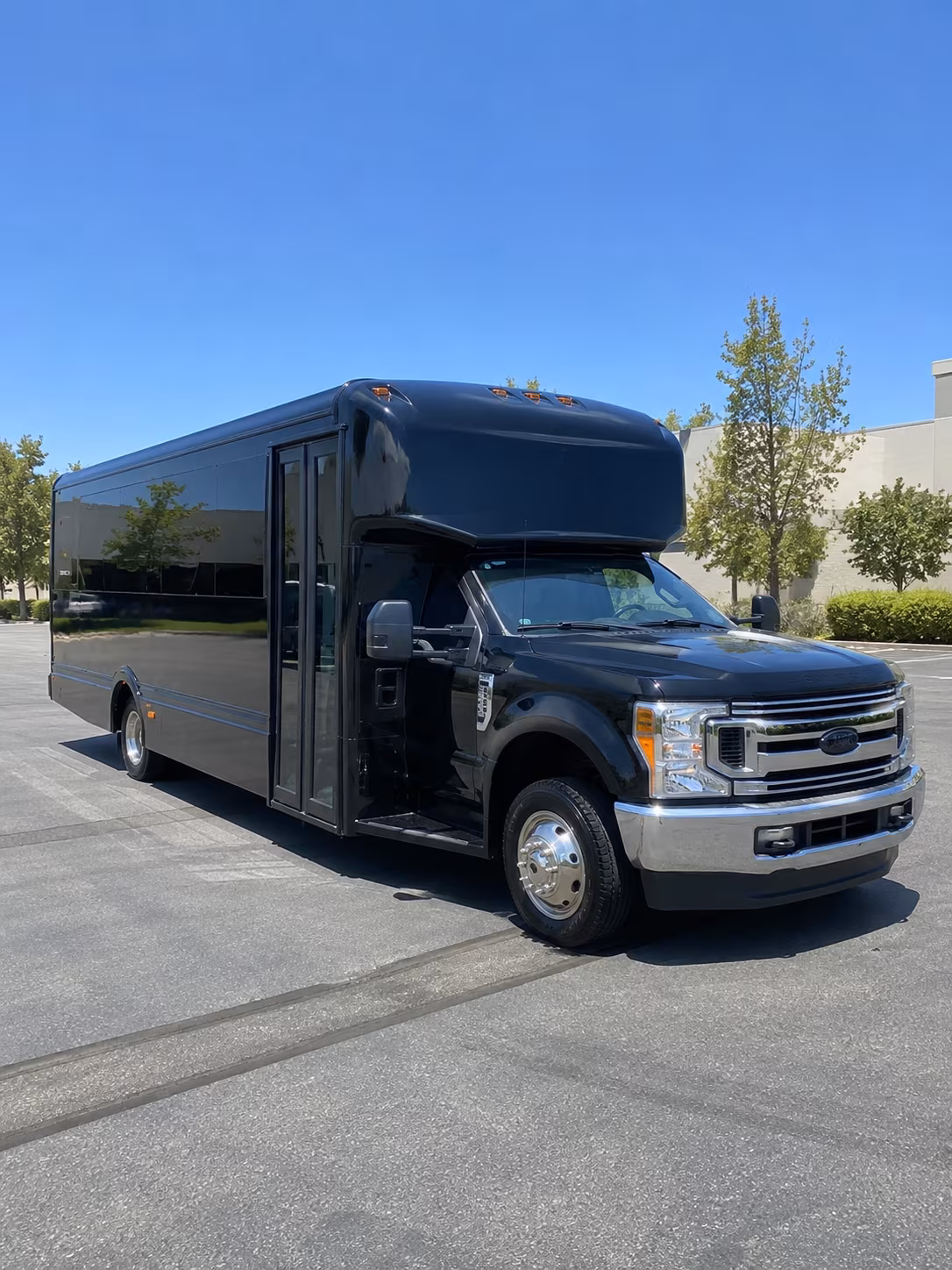 Union Birthday, Sweet 16, & Quinceañera Transportation party bus exterior