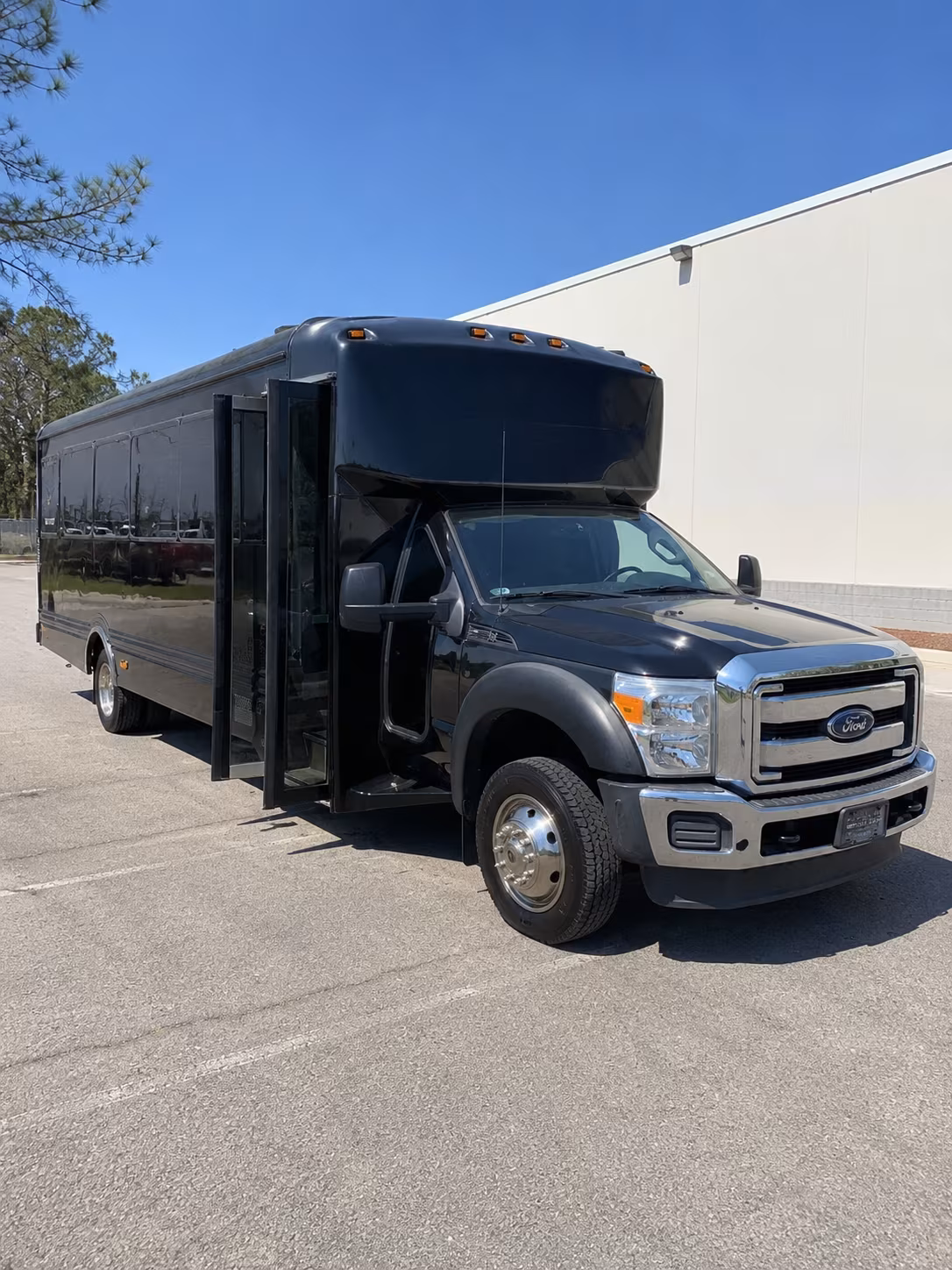 Union Prom & Homecoming Transportation party bus exterior